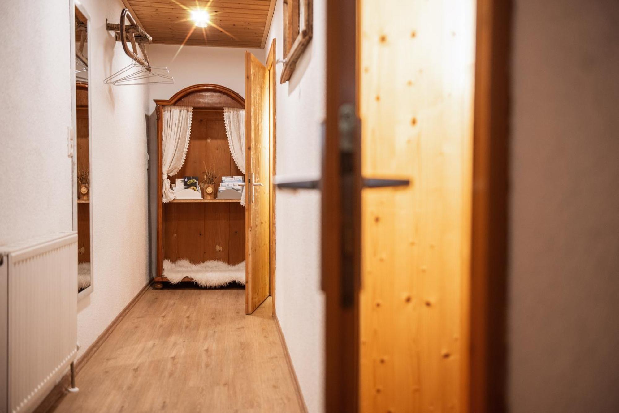 Appartement Gipfelblick- Tiroler Zugspitze Arena In ビーバーヴィアー エクステリア 写真